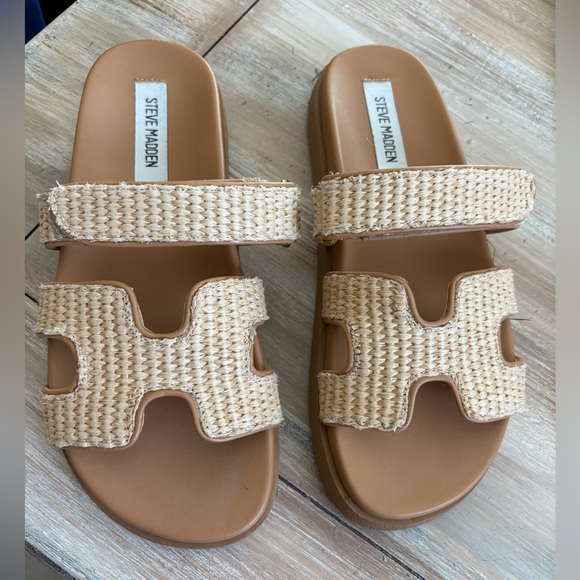 Steve Madden Shoes - Mayven Slides adjustable strap size 7 worn once